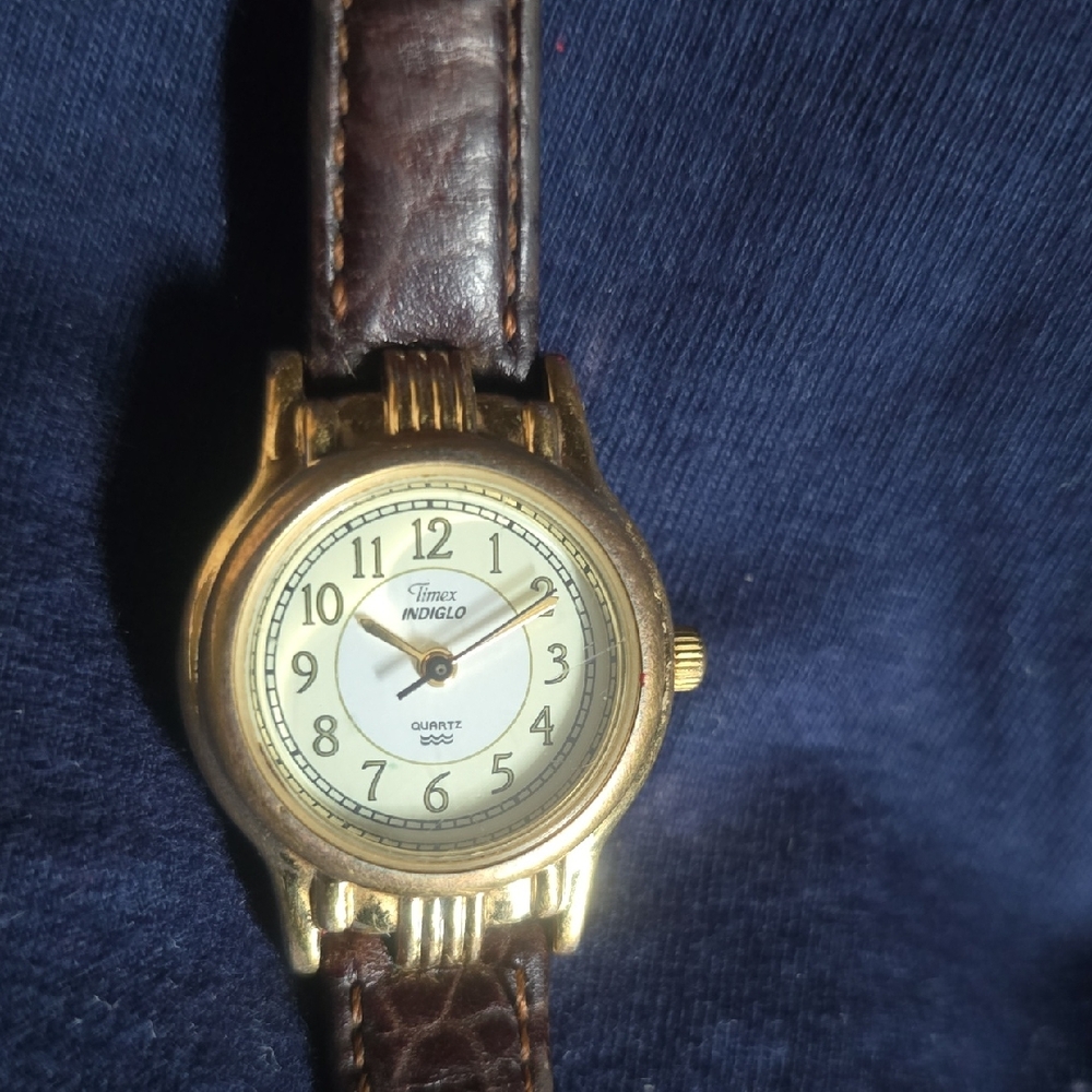 Timex Indiglo Gold Case with Brown Strap Watch